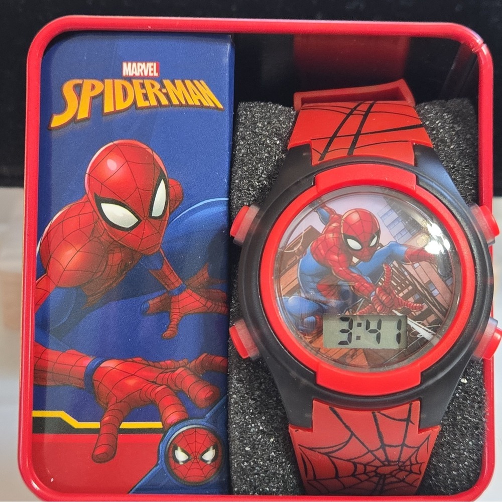 NIB Accutime Marvel Spiderman Kids Digital Watch. Red & Black, Plastic Strap,Tin